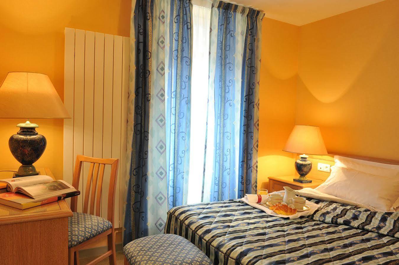 Logis Hotel Le Continental Châteauroux Екстериор снимка