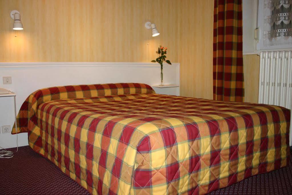 Logis Hotel Le Continental Châteauroux Екстериор снимка